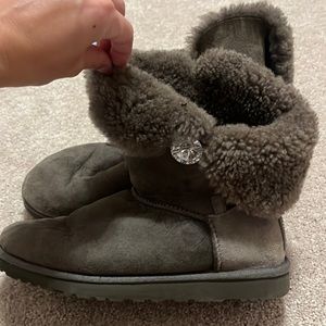Grey ugg boots